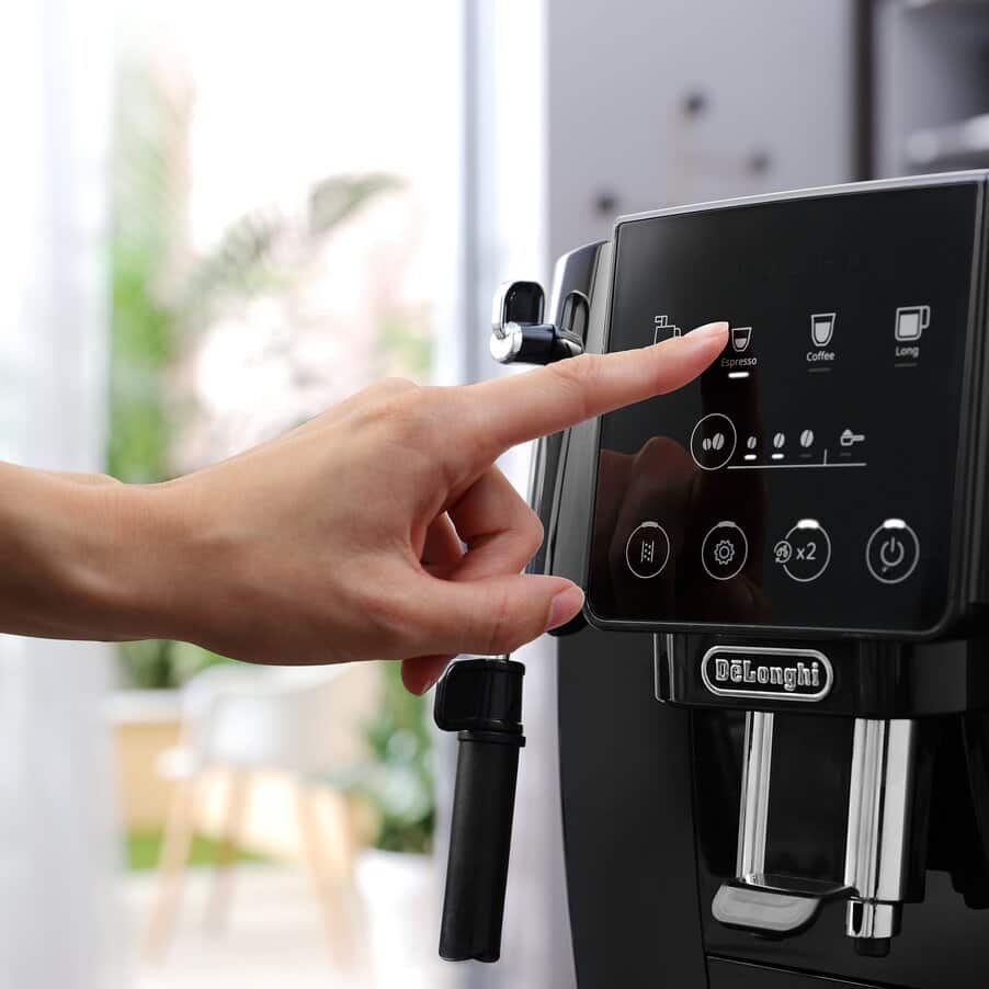 De'Longhi Magnifica Start ECAM222.20.B Bean to Cup Coffee Machine – 15 Bar, Milk Frother – Black